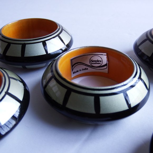 MCM Simplex International 5 Black/Silver Napkin Rings - Picture 2 of 3